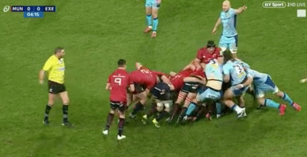 Munster player undresses opposition in live maul 