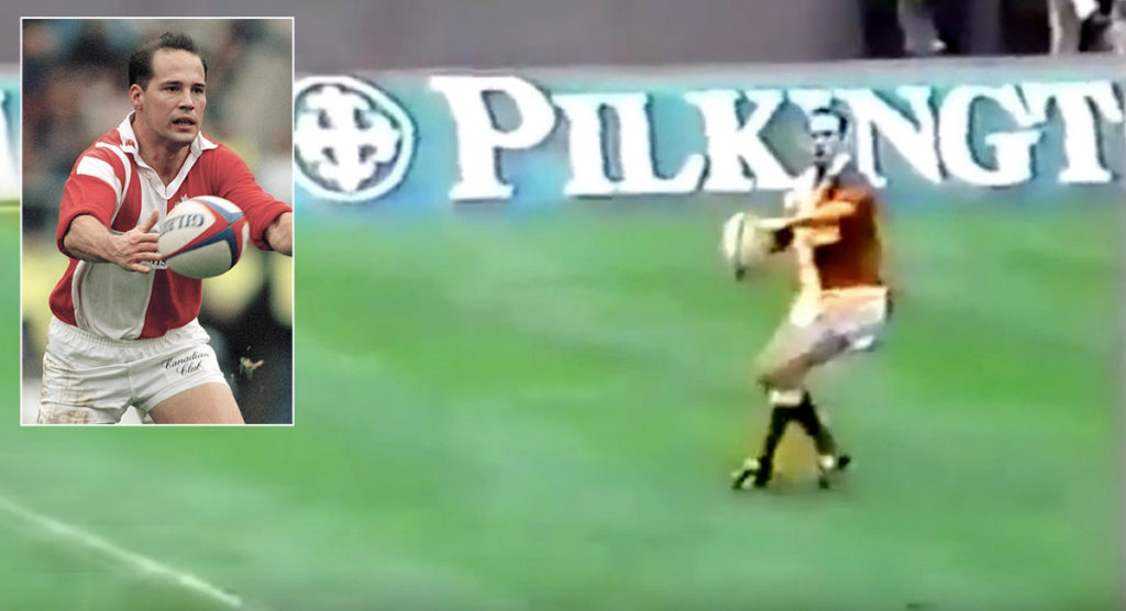 FOOTAGE: Fullback's quarterback pass nearly goes wrong at Twickenham in 1994