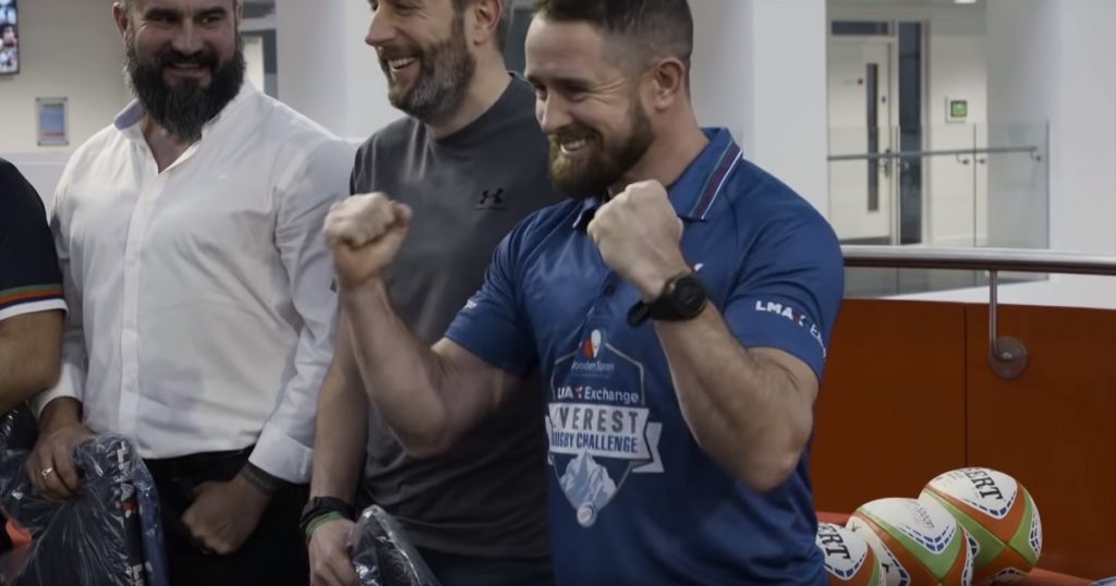 Wales legend Shane Williams set to break another record attempt... on Mount Everest