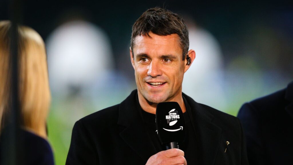 I really like his competitive nature - Dan Carter names his FIVE favourite  fly-halves - Ruck