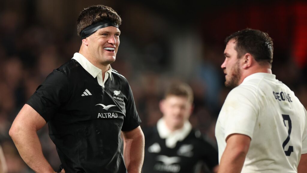 Beauden Barrett inspires All Blacks to furious comeback win vs England